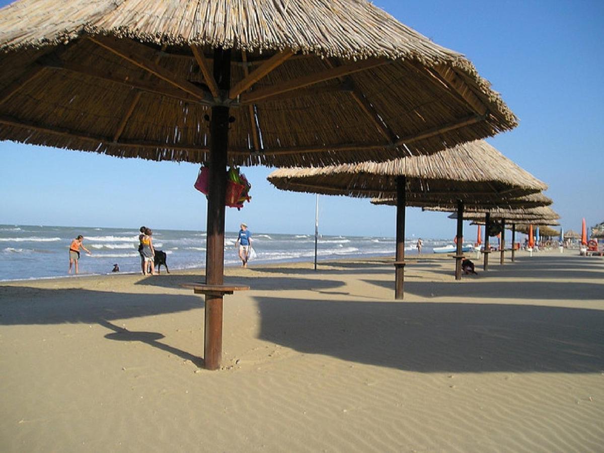Appartement Casa Klimt Vicinissima Al Mare Parcheggio Privato Gratuito Se Disponibile à Pescara Extérieur photo